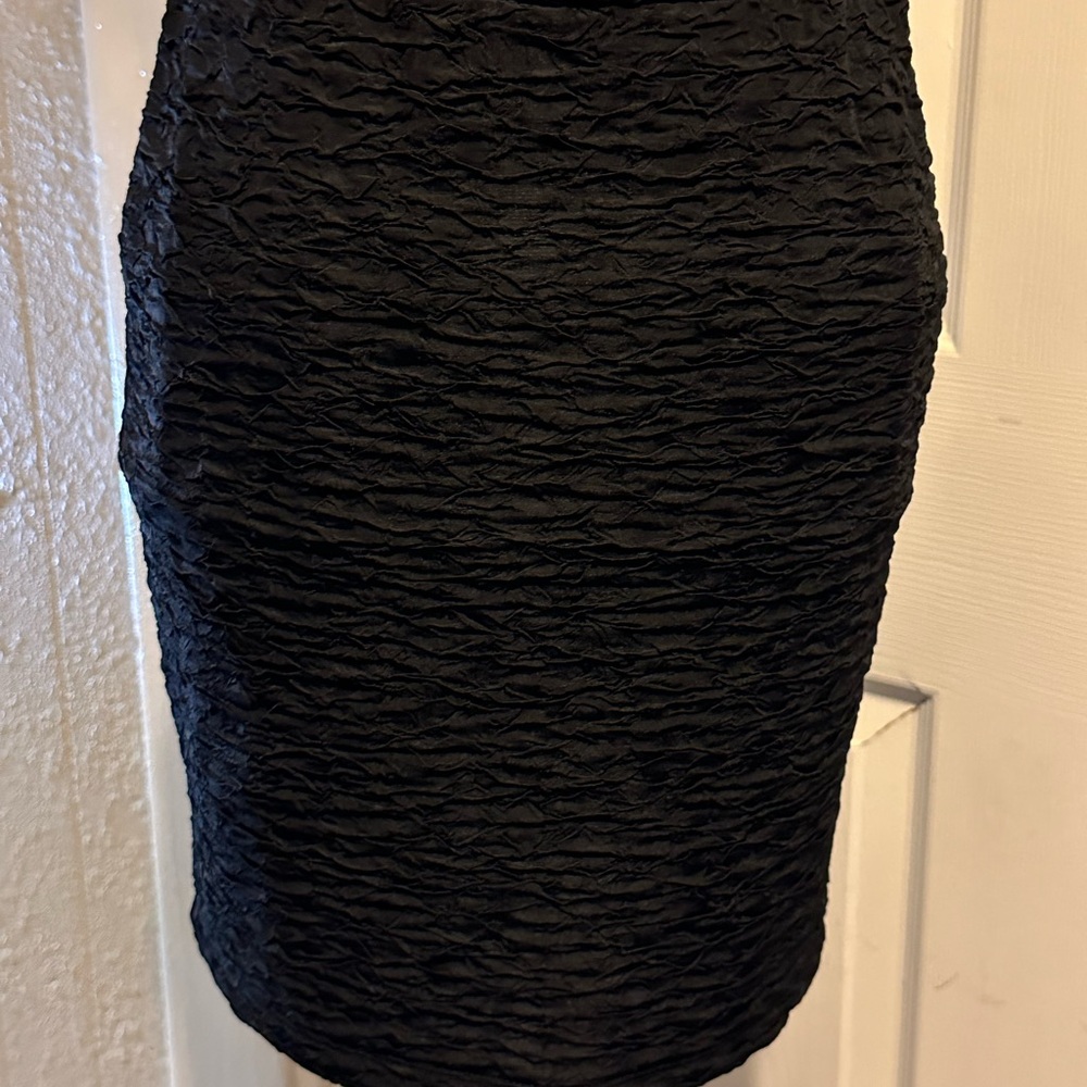 Y2K Forever 21 Black Textured Pull-On Bodycon Mini Skirt